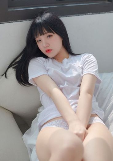 年轻的嫂子电影在线_4K手机在线看