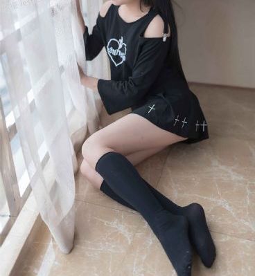 小姨子的诱惑电影_爱奇艺VIP神马影院手机在线