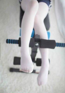 阁楼里的情人免费观看_高清超清在线观看
