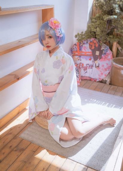 美女护士在线_720视频大全