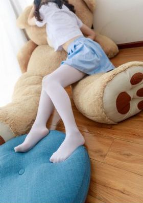 动漫美女隐私打扑克视频_BD在线观看完整版